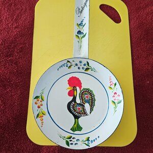vintage rooster pan styled decor wall hanging Portugal